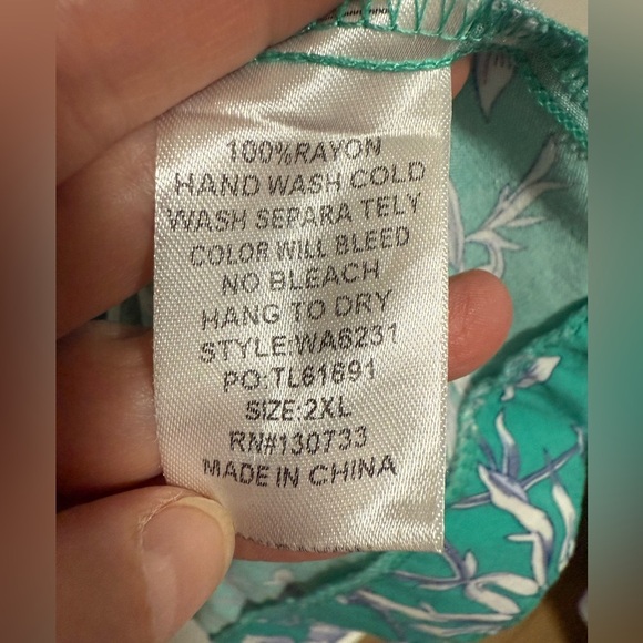 Umgee Plus Floral Green and Blue Romper Size 2X Coastal Cruise Beach Resort - Picture 7 of 7